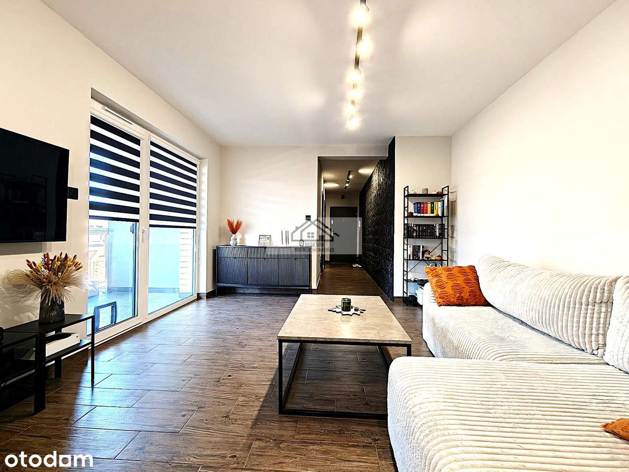 Komfortowe 2-pok. 45,84m2 - ul. Miła - os. Drabinianka --2