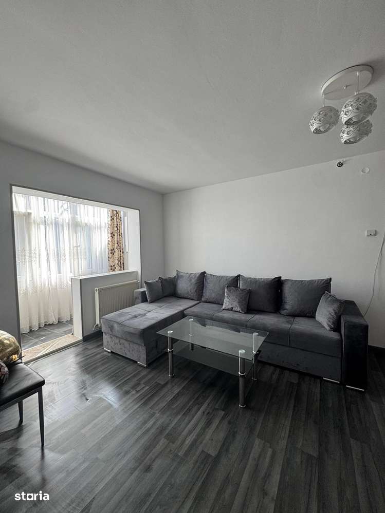 cv 160 Bd.Traian , apartament  3 camere , etaj III-3
