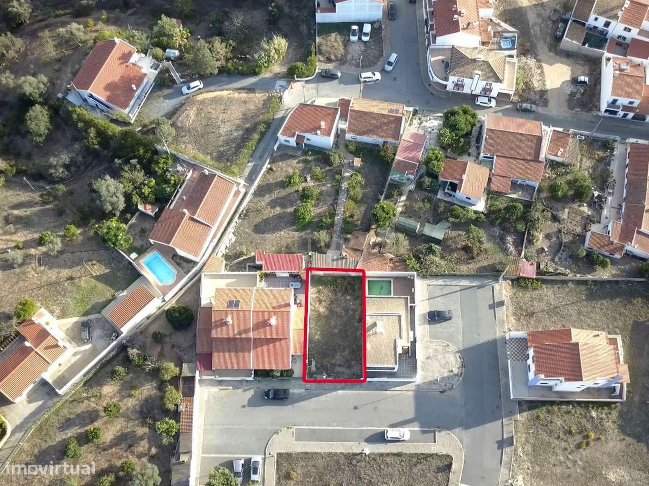 Lote para habitação localizado em Monte da Vinha - Grande imagem: 5/13
