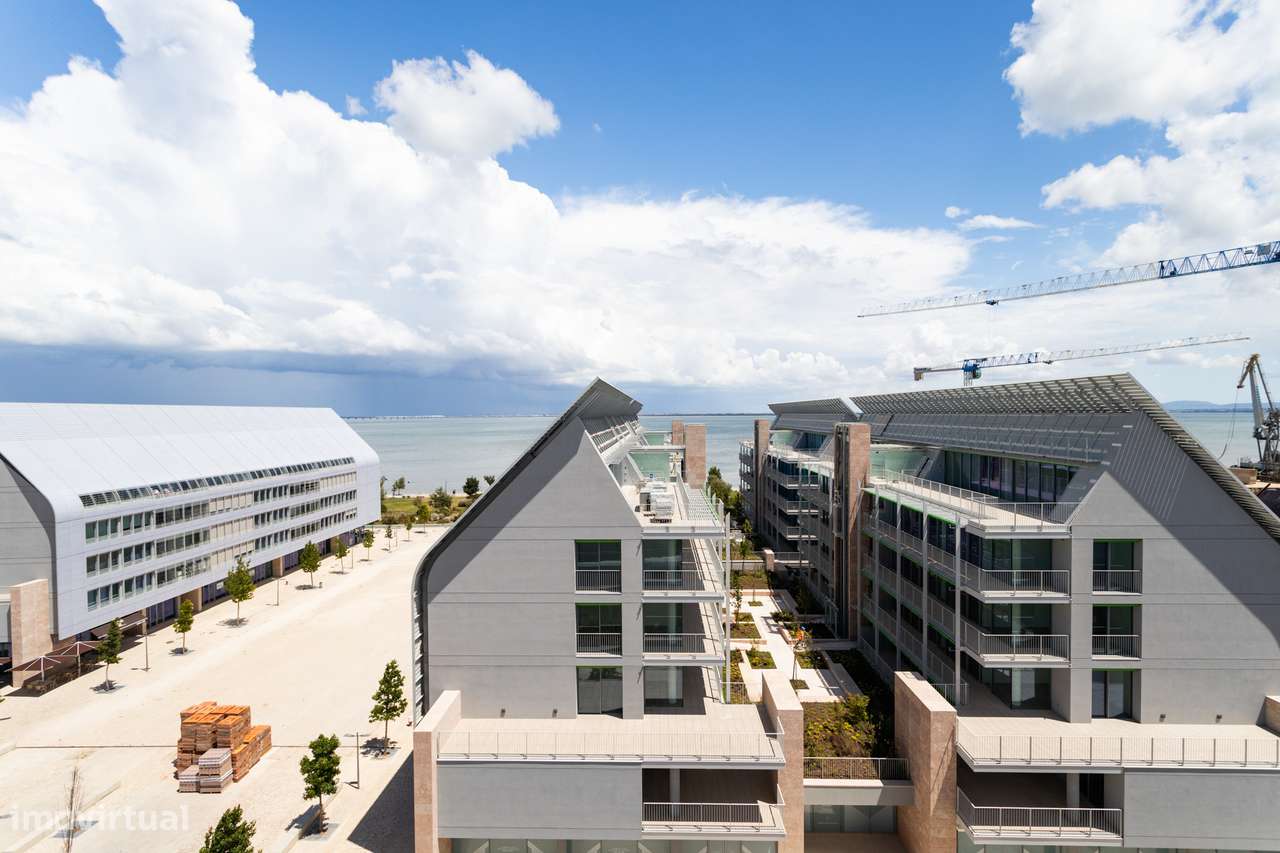 Cobertura com vista Rio, T2 com 154 m2 na Urbanização Jardins de Braço - Grande imagem: 5/44