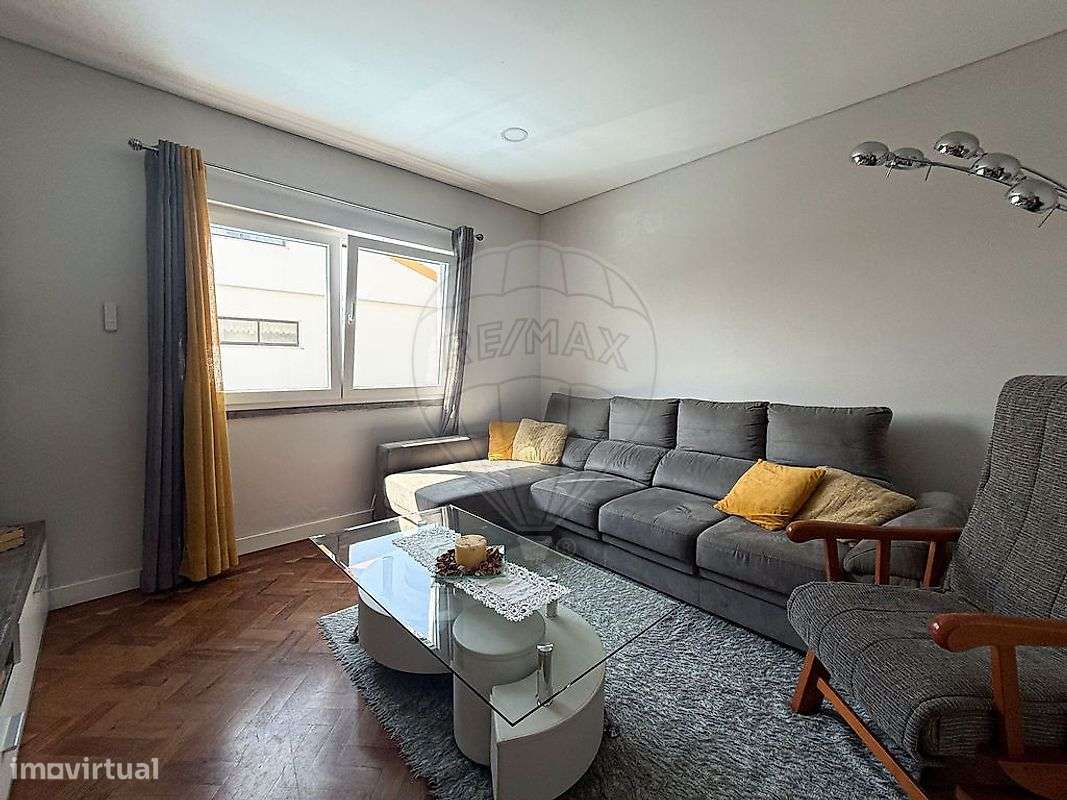 Moradia T4 para venda-9