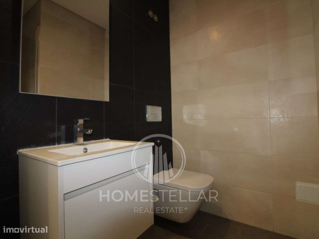 T2 com Parqueamento - Quinta da Fabrica-8