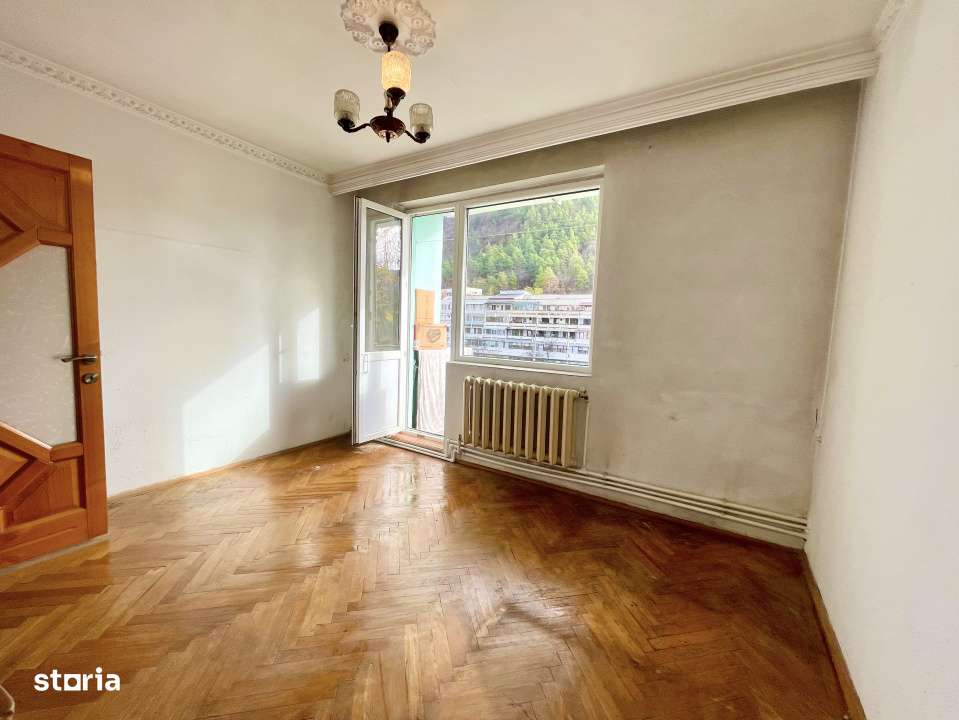 Apartament 3 camere central de neratat - Imagine principală: 5/12