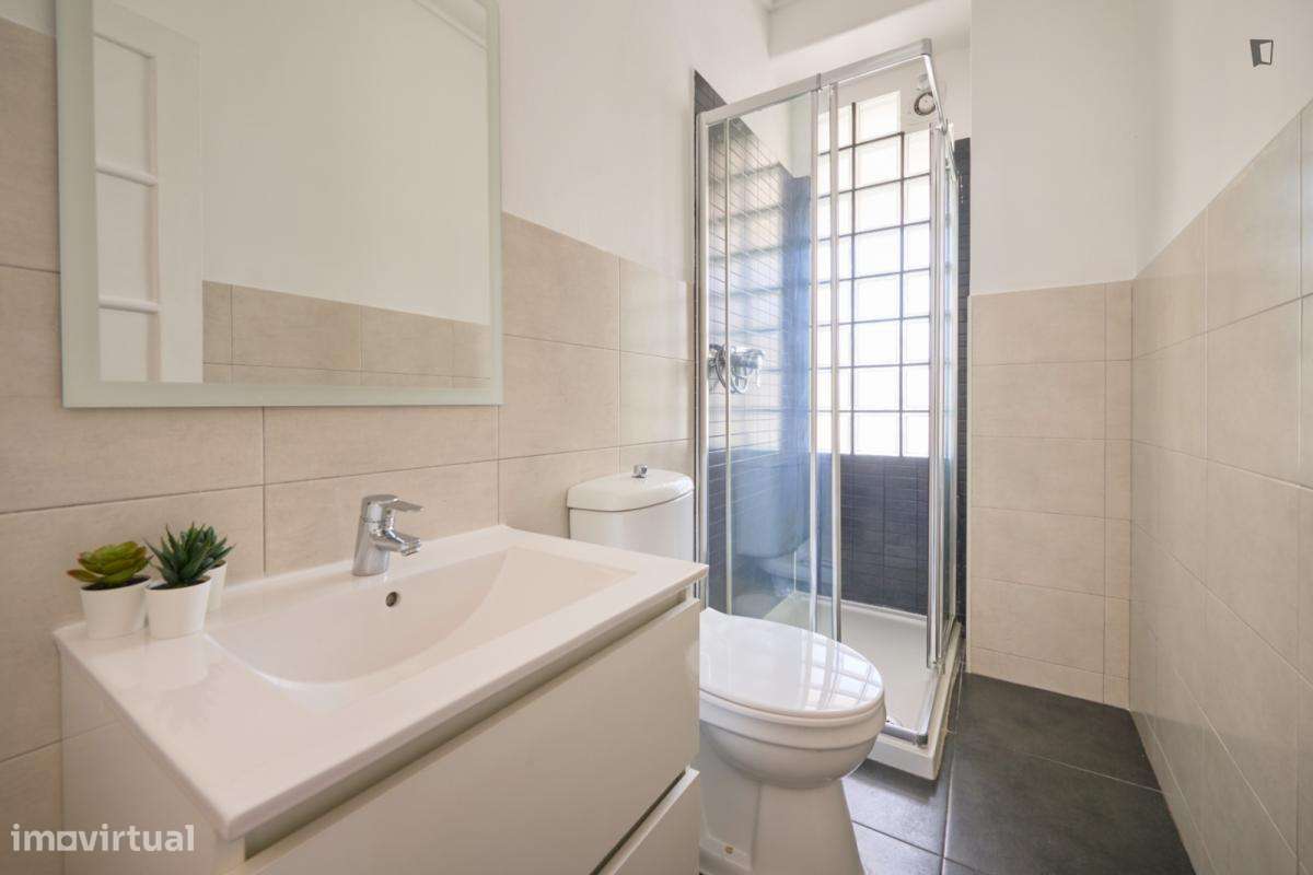 Quarto - localizado em Saldanha Lisbon - Grande imagem: 4/45