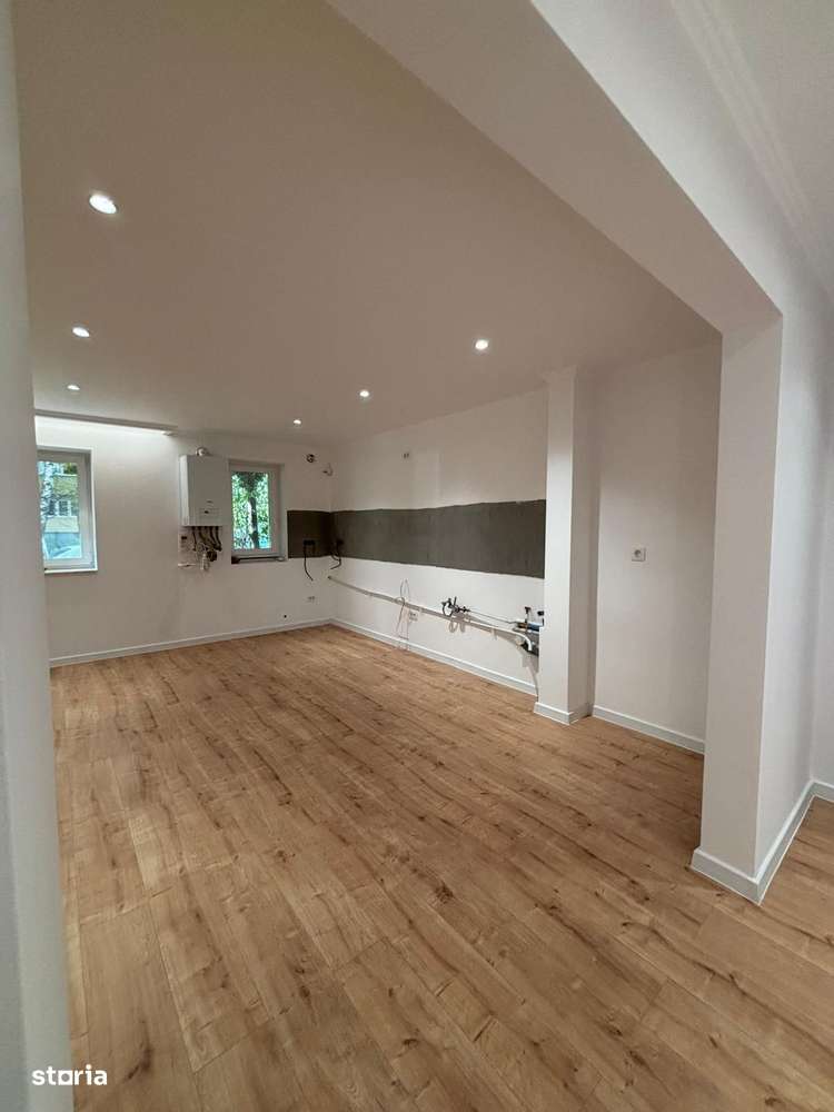 Apartament recent renovat,3 camere, boxa, strada Mehedinti, Manastur - Imagine principală: 4/13