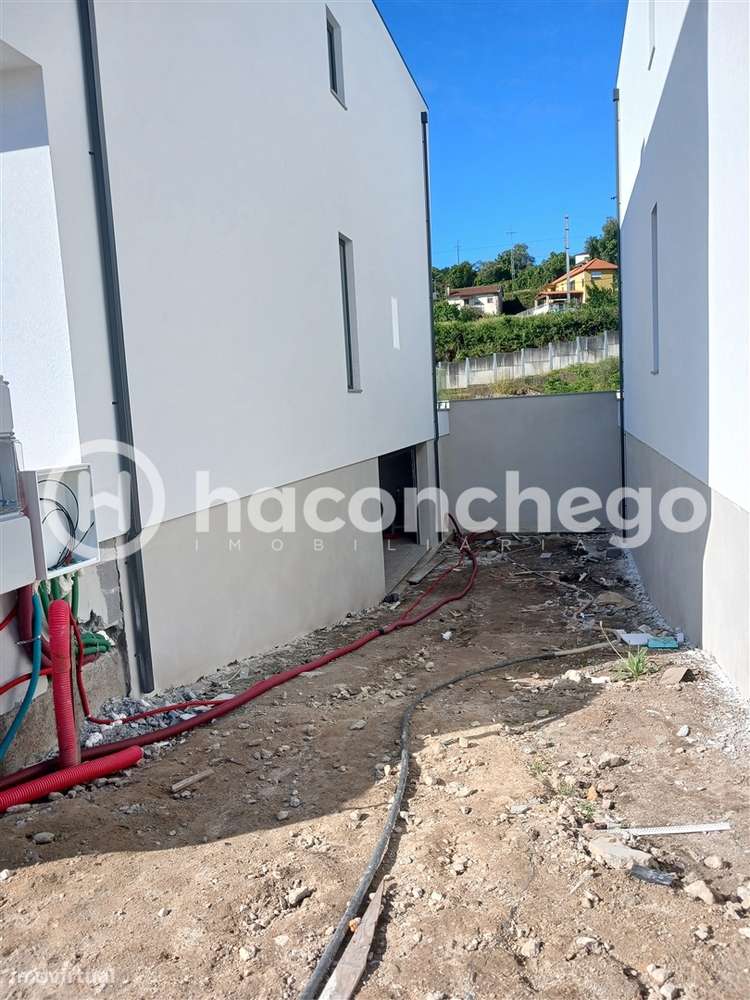 Moradia T3 nova Silva Barcelos-45