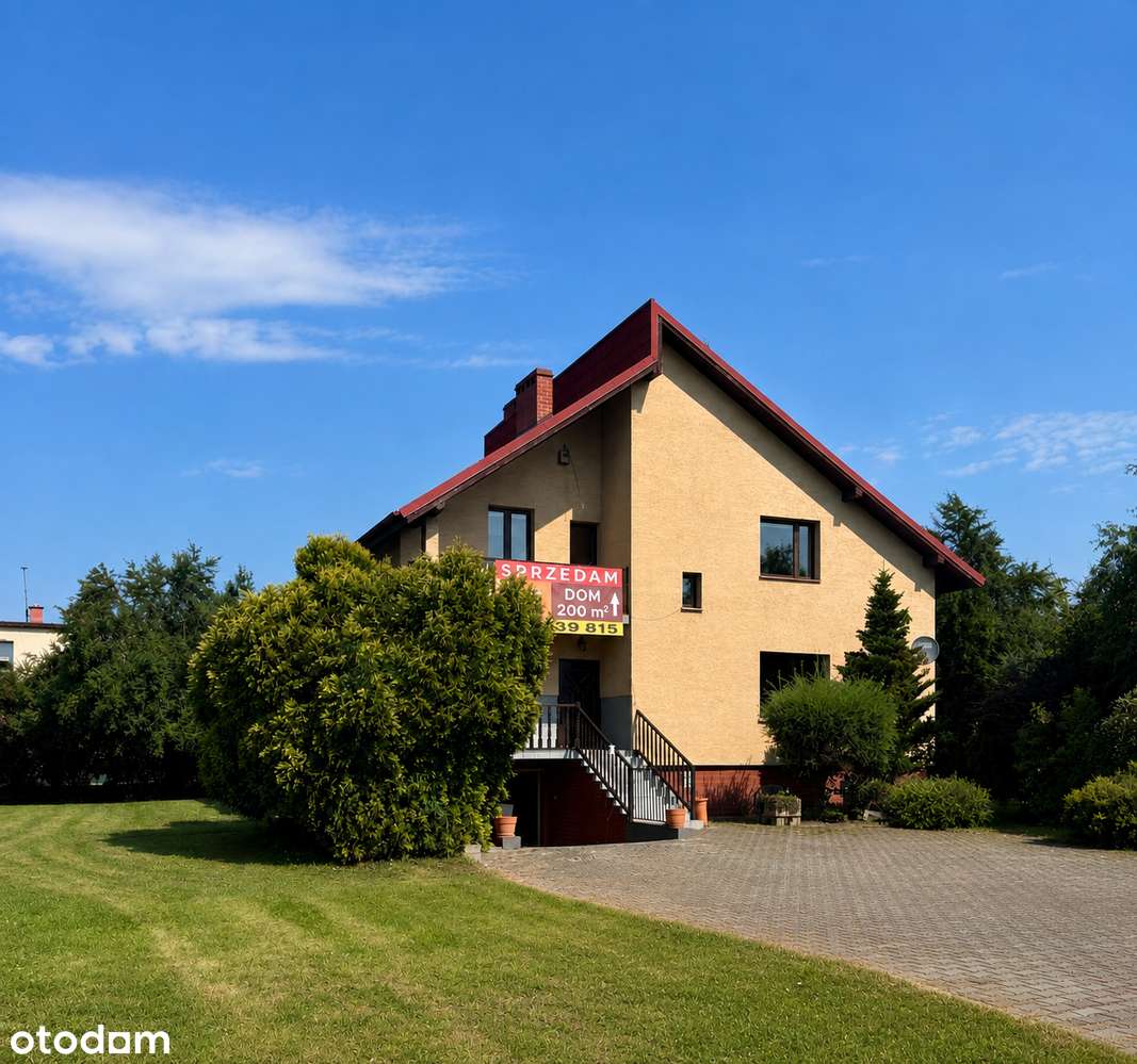 Wolnostojący dom z garażem w Kędzierzynie-Koźlu