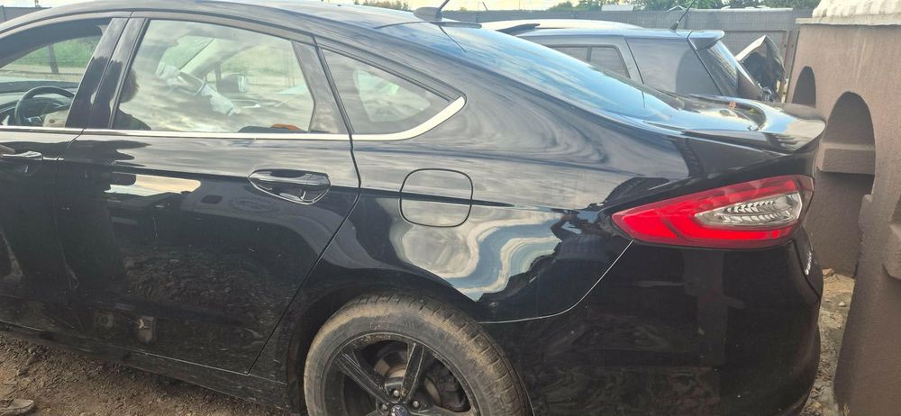 Ford Fusion 2016