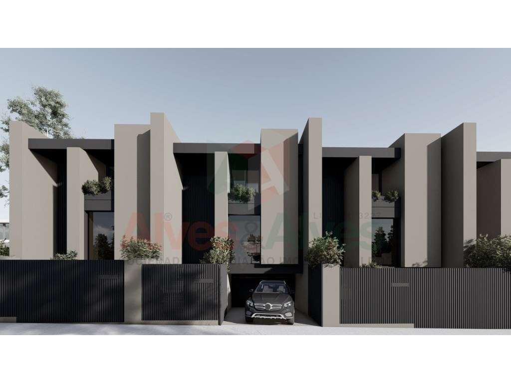 Moradia - 3 Frentes - Em construção-S. Pedro da Cova - Grande imagem: 5/17