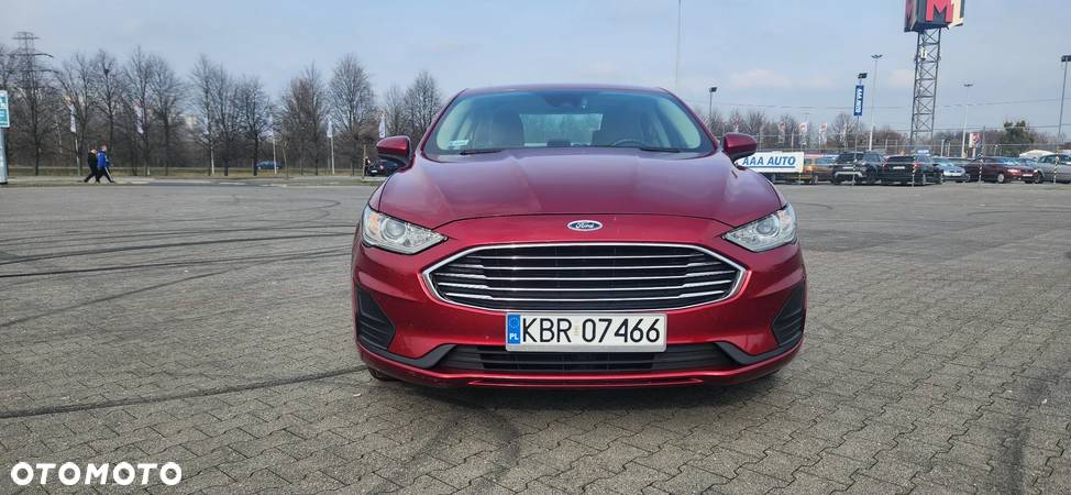 Ford Fusion - 14