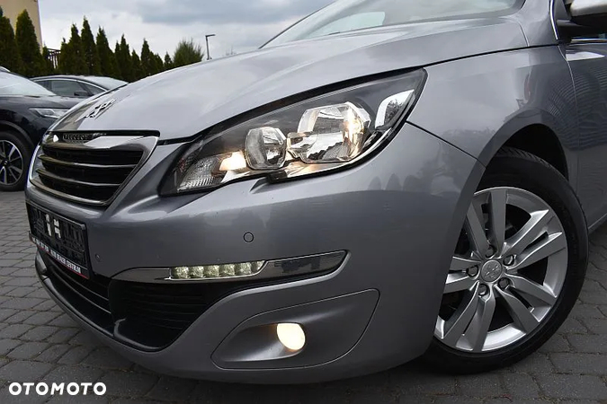 Peugeot 308 SW BlueHDi 120 Stop & Start Allure - 32