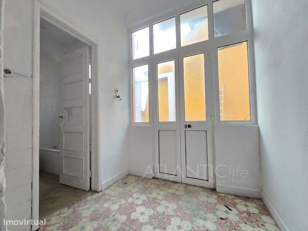 Apartamento T2 + 1 em Arroios - Excelente Oportunidade!-3