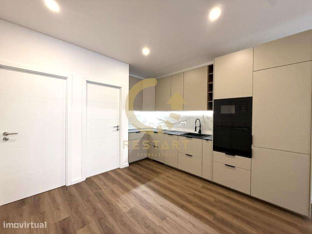 Apartamento T1+1 Totalmente Remodelado  Ermesinde-2
