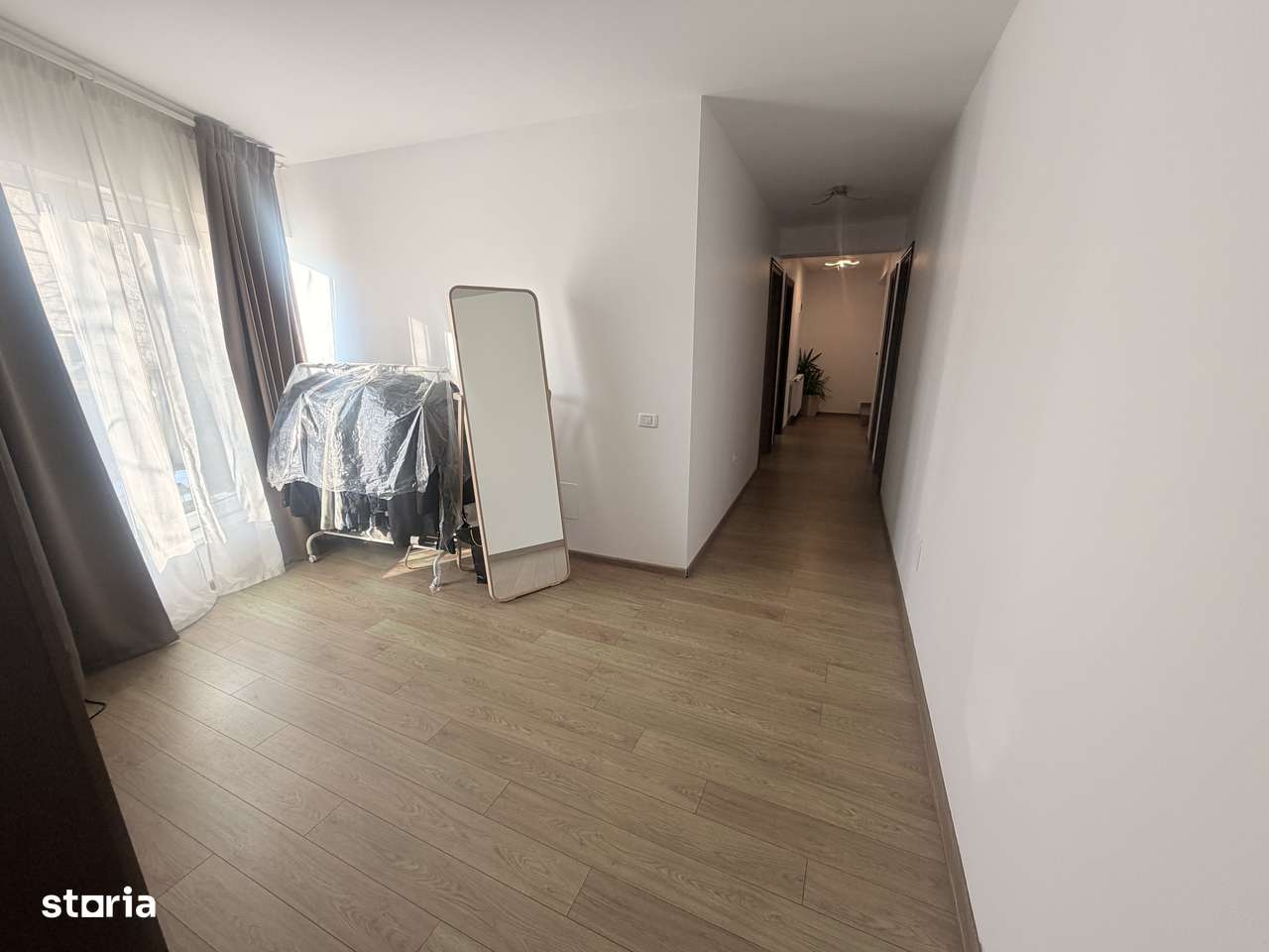 Casa deosebita P+1+M situata la doar 500m fata de metrou-10