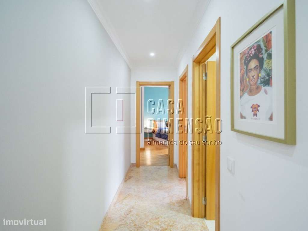 Apartamento de tipologia T2 na Serra de Carnaxide, como NOVO!!-28