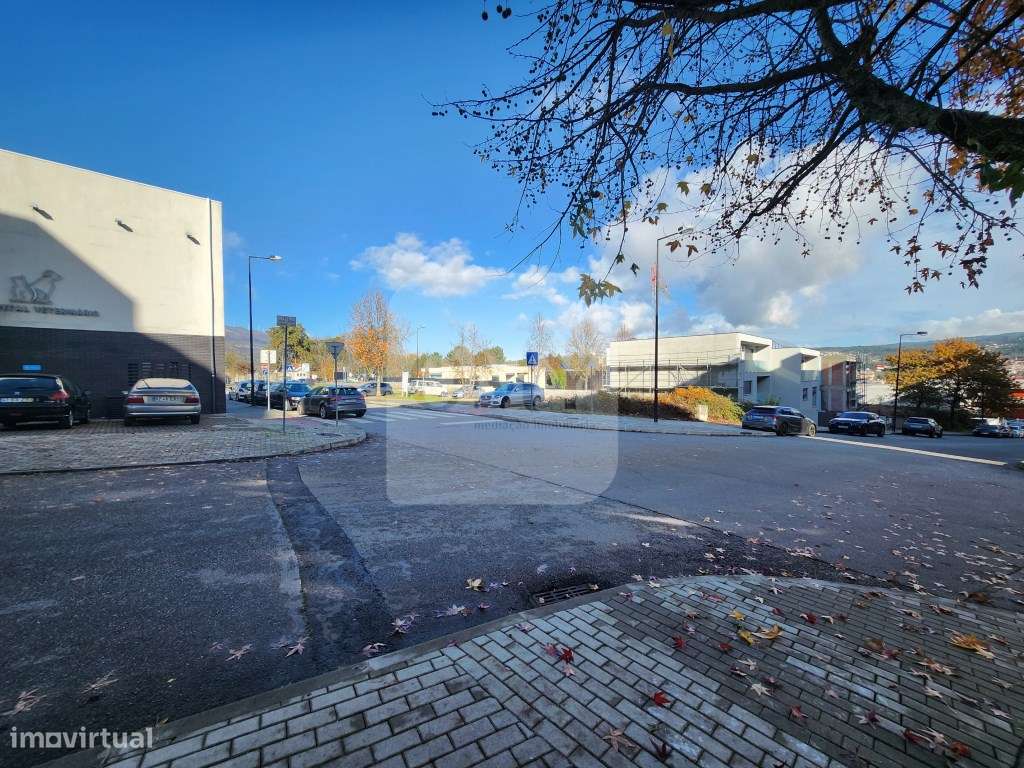 Lote para Construção de Moradia Unifamiliar em Vila Real - Grande imagem: 5/6