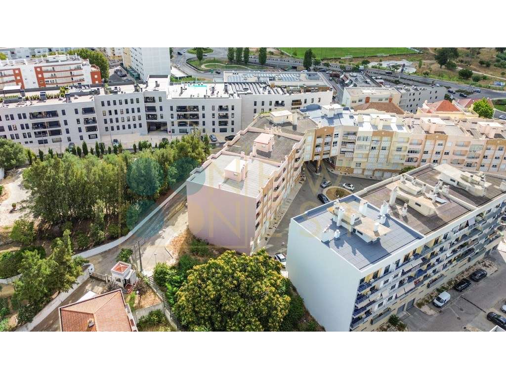Apartamento T4 com 150m2 junto à Estrada das Machadas | Setúbal-53