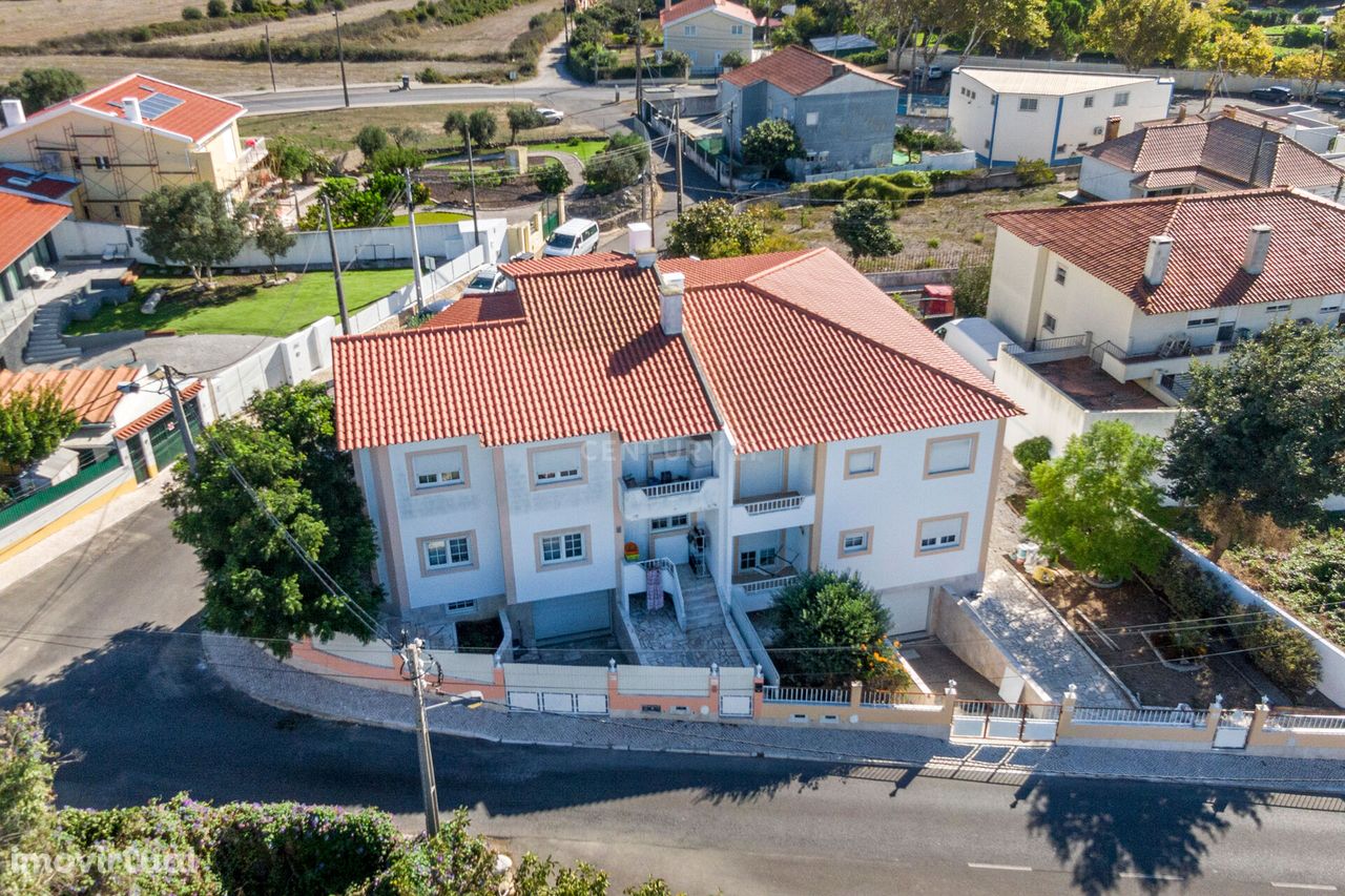 Cascais - São Domingos de Rana, apartamento T2 com garagem e logradour