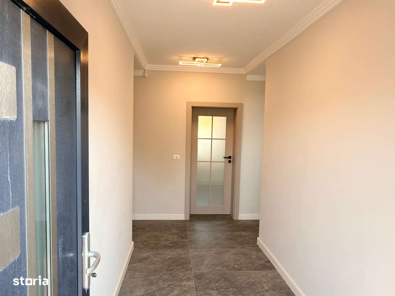 Dezvoltator vinde casa individuala, panouri solare si pompe caldura-1