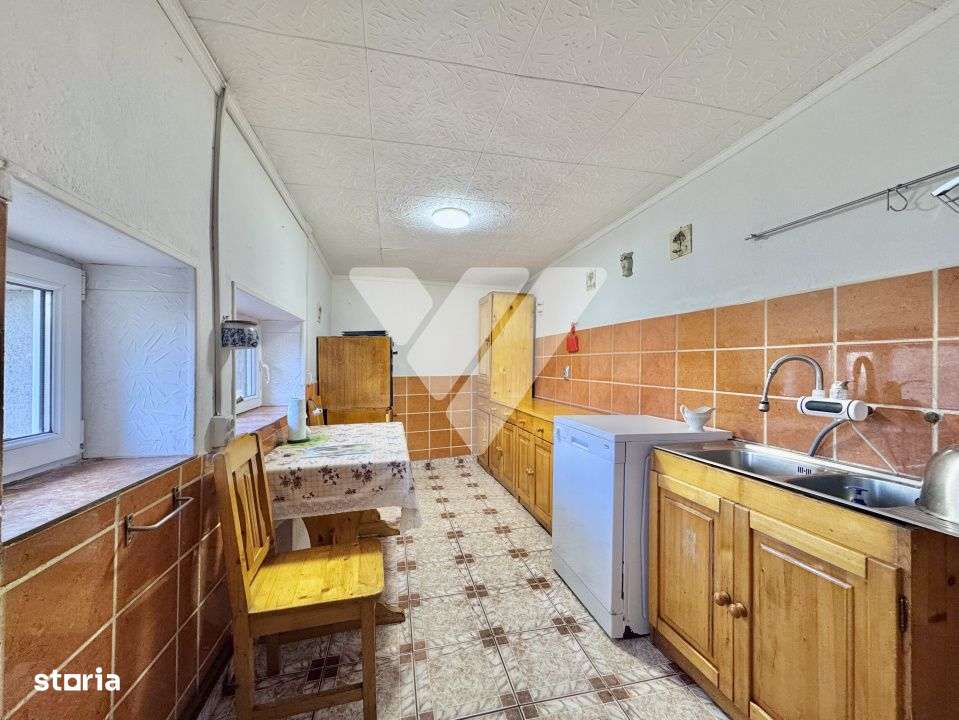 Casa 266 mp teren 800 mp - Cisnadie - pentru locuinta sau pensiune - Imagine principală: 5/18