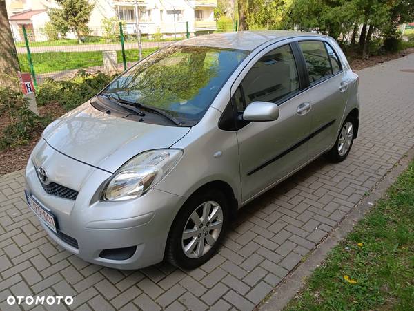 Toyota Yaris 1.33 VVT-i Multi Mode Sol - 4