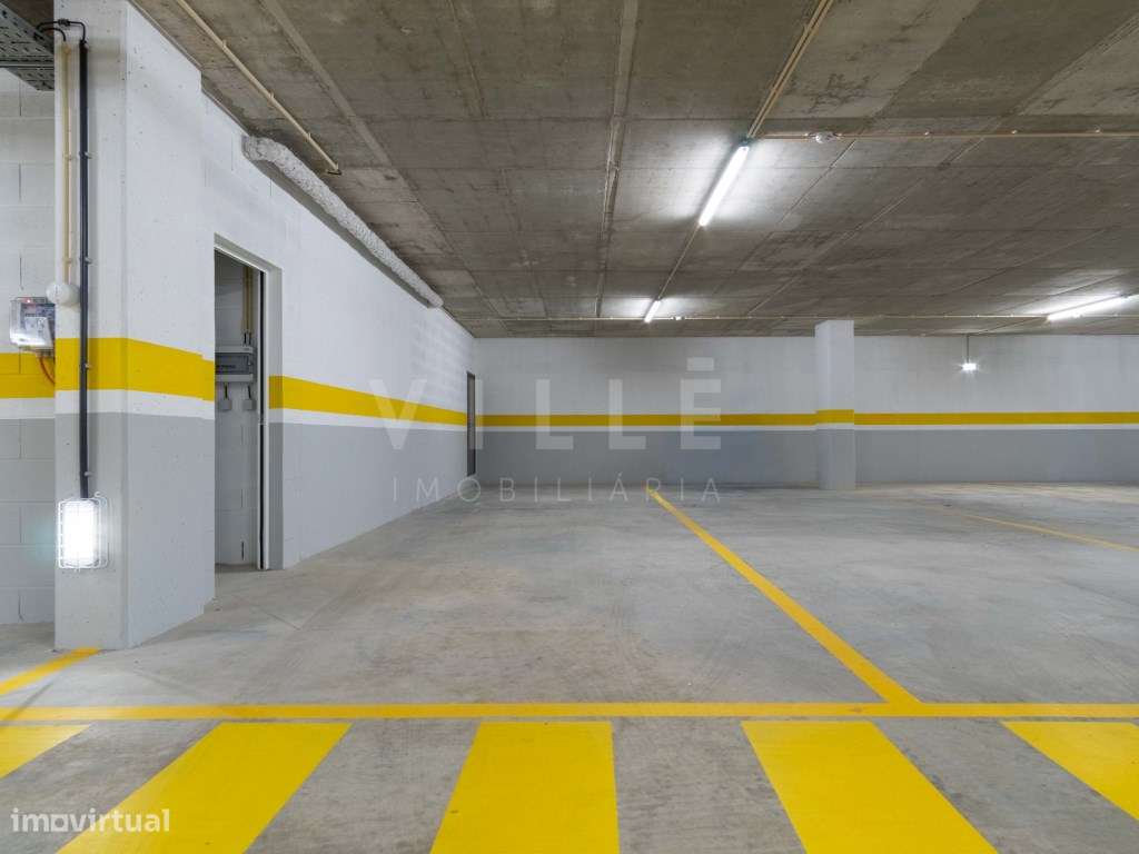 Apartamento T3 | 3 Frentes | Varandas | 2 Lugares de Garagem | Naut...-31