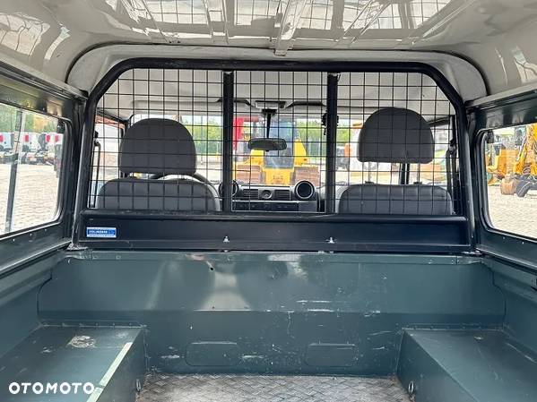 Land Rover Defender 110 2.4 TD4 E - 19