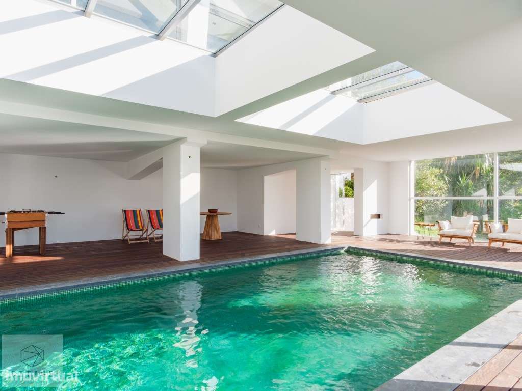 Moradia com vista mar no centro do Estoril-48