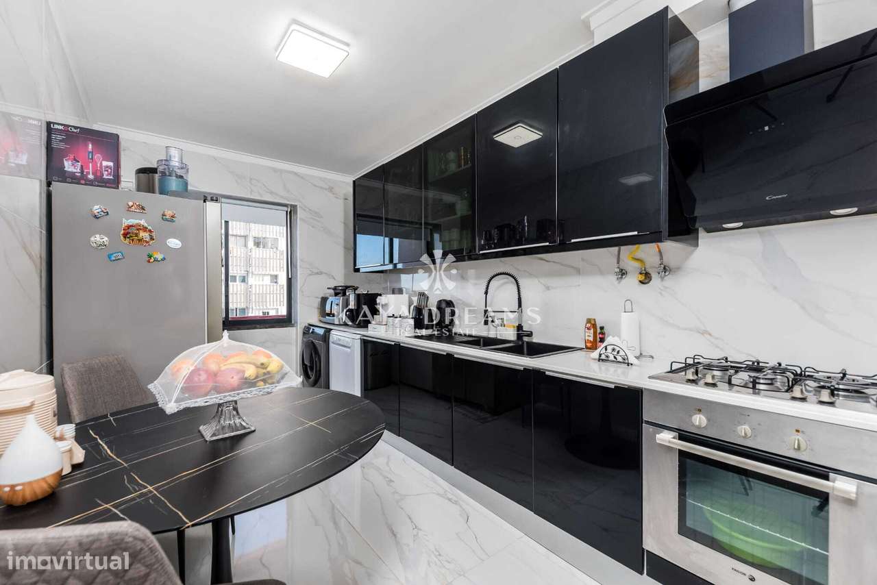 Apartamento T3 Remodelado à Venda em Bons Dias - Ramada, Odivelas-13