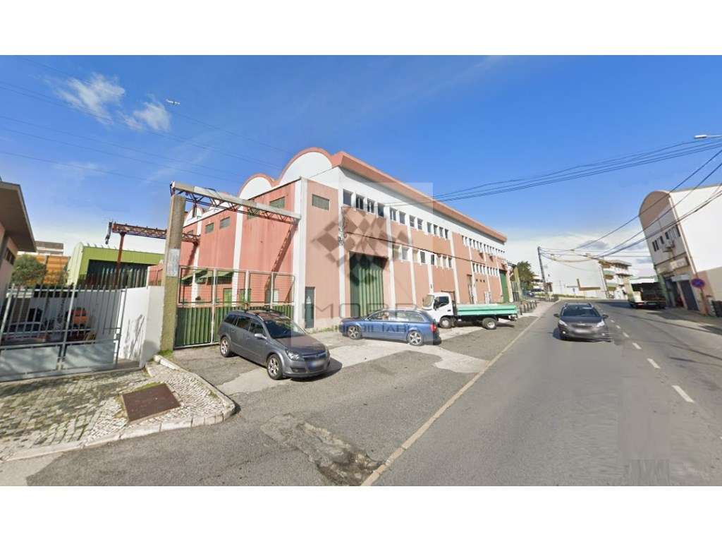 Armazém/Edifício Logístico com 2.400 m² + 3.000 m² de logradouro co...-12