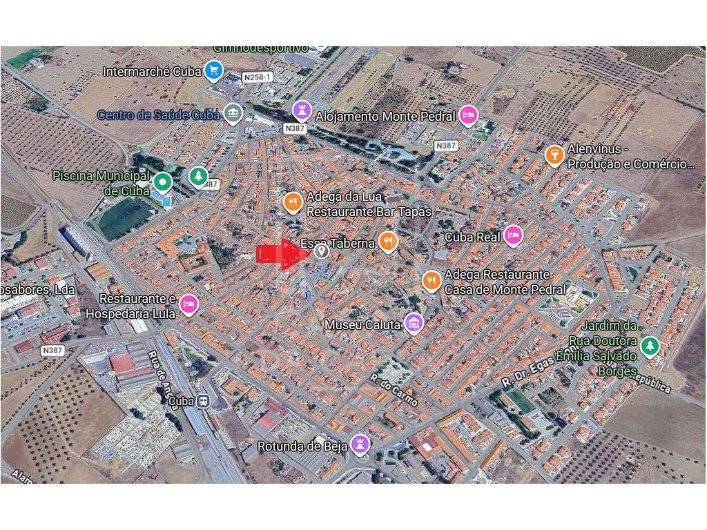 Moradia para Reabilitação Total no Centro da Vila de Cuba-15