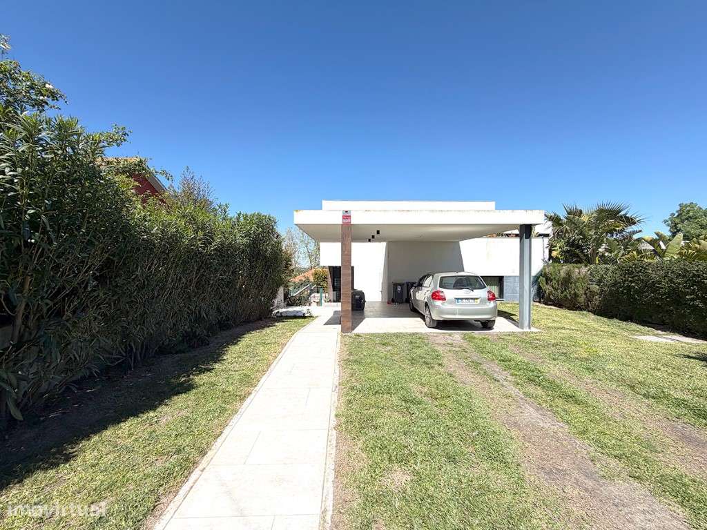Moradia T4+1 moderna à venda em Picheleiros, Azeitão-41