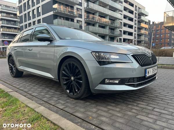 Skoda Superb 2.0 TDI 4x4 L&K DSG - 4