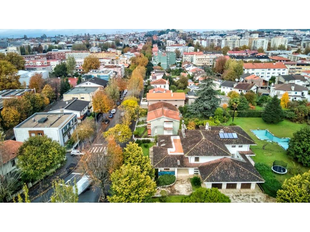 Vende-se Moradia Braga - Centro da Cidade-7