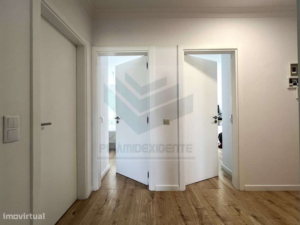 APARTAMENTO 1ºANDAR, T2, ESTACIONAMENTO, VISTA DESAFOGADA-14