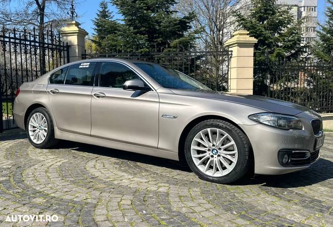 BMW Seria 5 530d xDrive Aut. Luxury Line - 4