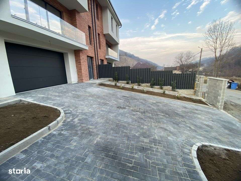 Duplex de vanzare, 195 mp utli, Garaj , zona Tauti - Imagine principală: 3/18