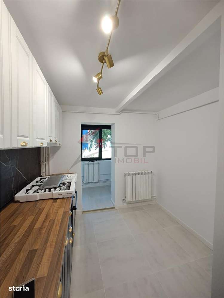 Apartament o camera, Spatiu comercial- Nicolina - Imagine principală: 3/10