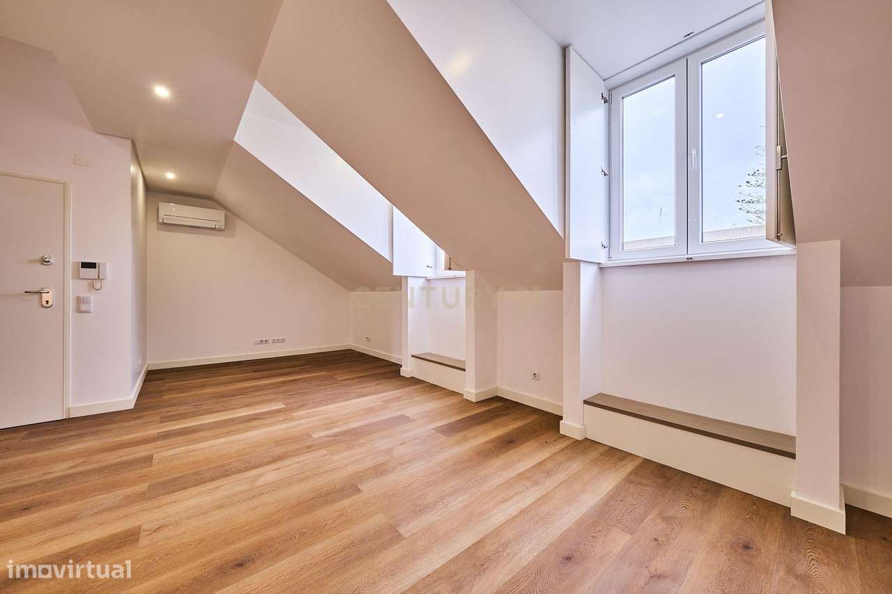 Apartamento T1+1 Duplex de Prestígio Totalmente Renovado na Avenida Lu - Grande imagem: 5/19