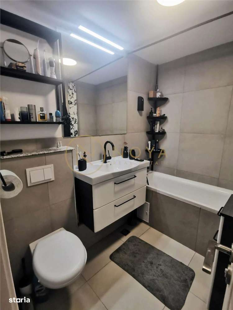 Vanzare apartament 4 camere Calea Mosilor mobilat modern - Imagine principală: 4/8