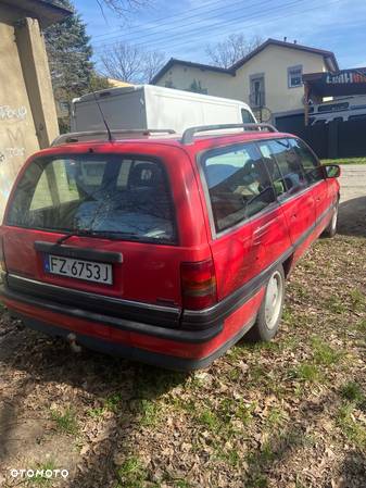 Opel Omega Kombi 2.0i CD Diamant - 4