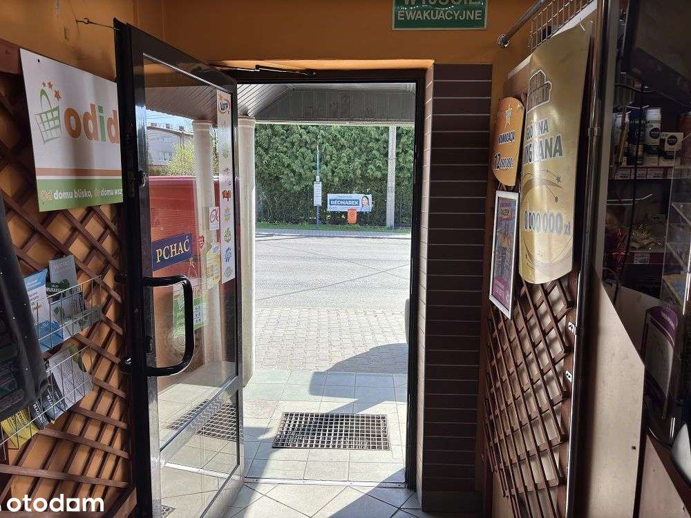 Lokal użytkowy położony w Rogoźniku- Powiat Będzin-11