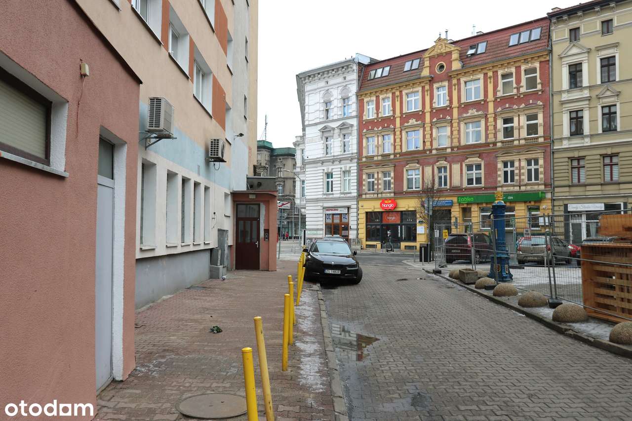 W razie pytań proszę dzwonić w godz. 8-22, także w weekendy.-4