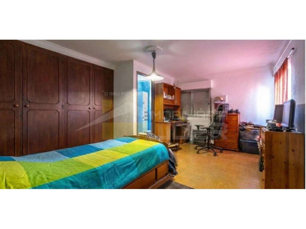 Moradia isolada T5 com 250m2 S. Sebastiao de Guerreiros, Loures.-5