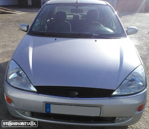 Ford Focus 1.6 i de 1999 para peças - 3