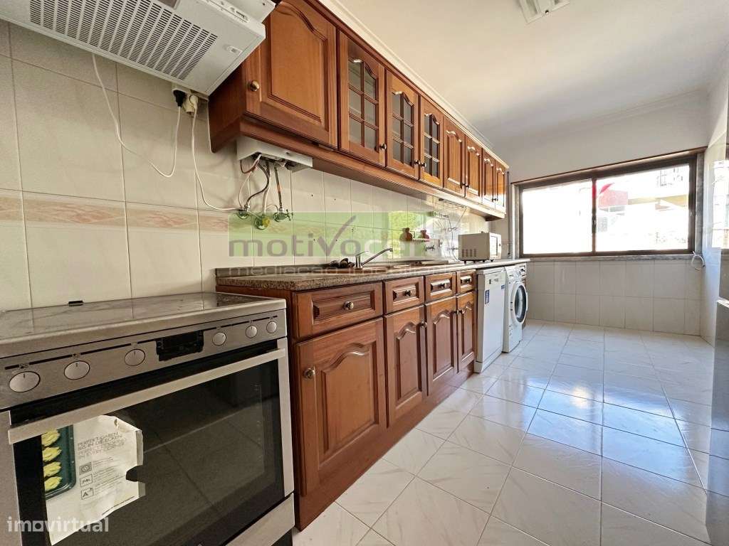 T3 no coração de Mem Martins. A poucos minutos da Estação de Comboios. - Grande imagem: 5/20