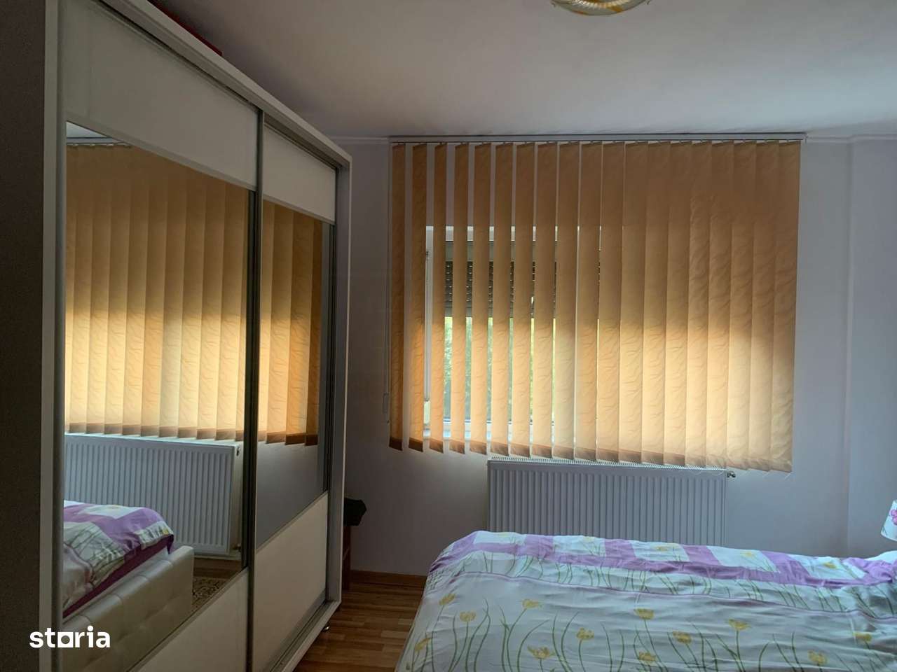 APARTAMENT DE VANZARE 3 CAMERE SIRET - Imagine principală: 5/18