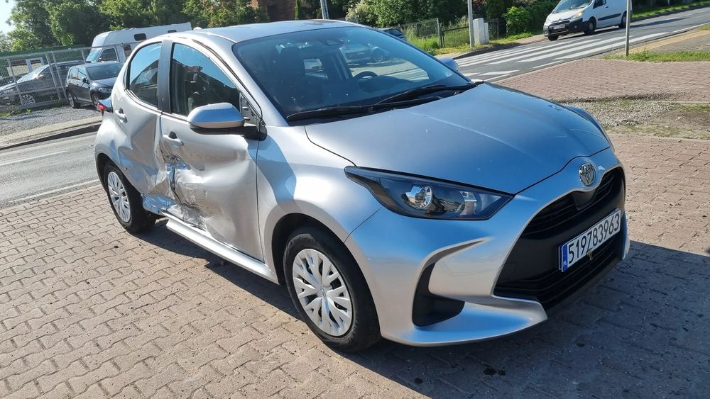 Toyota Yaris IV Hybrid 1.5 Comfort 2024