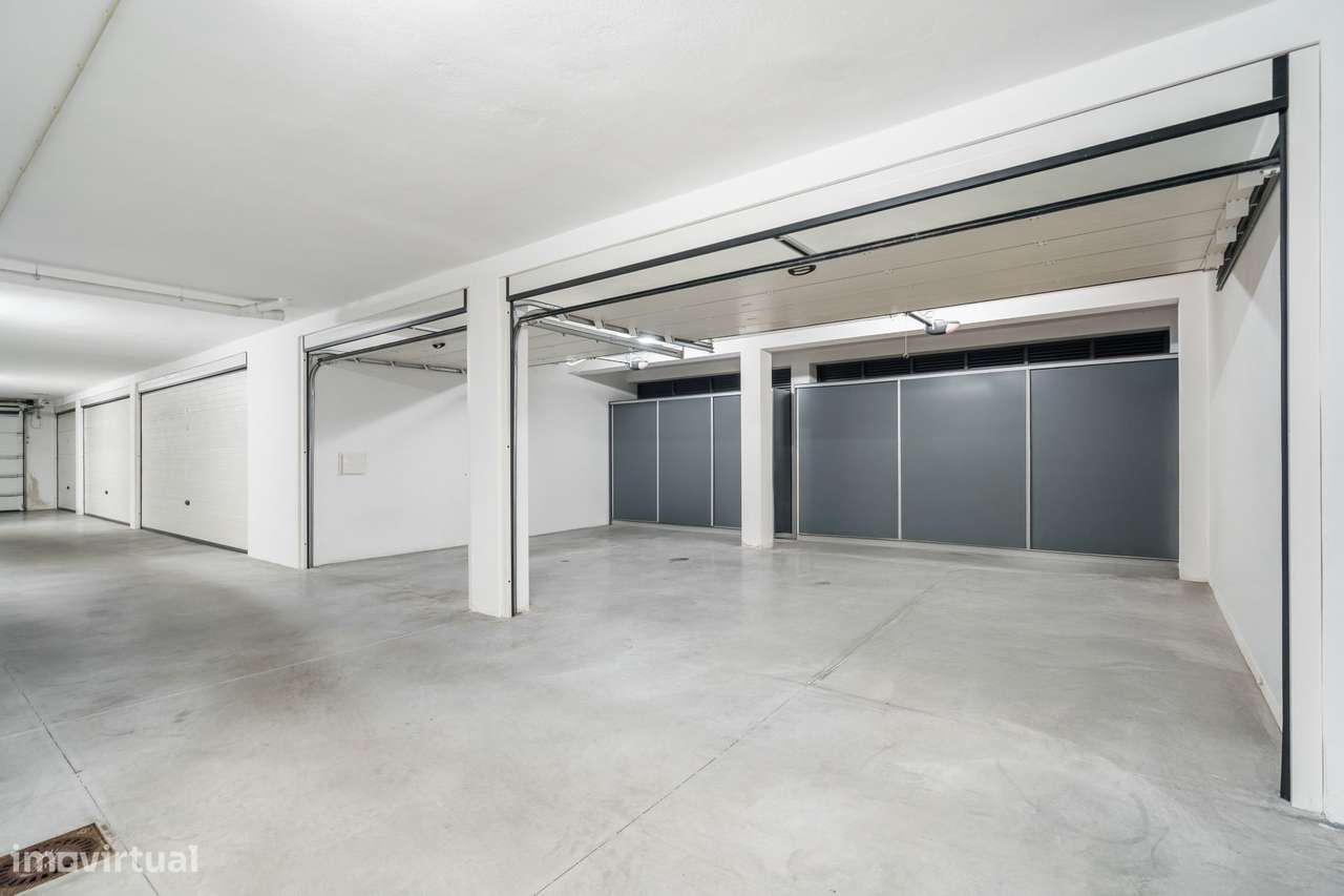 Elegante apartamento T3 em condomínio fechado na encosta do Bom Jesus-47