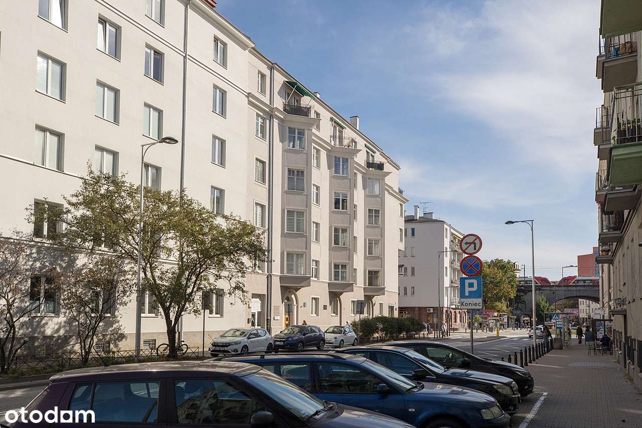 Przestronne 3p. mieszkanie w ponad 100 letniej kamienicy na Powiślu-1